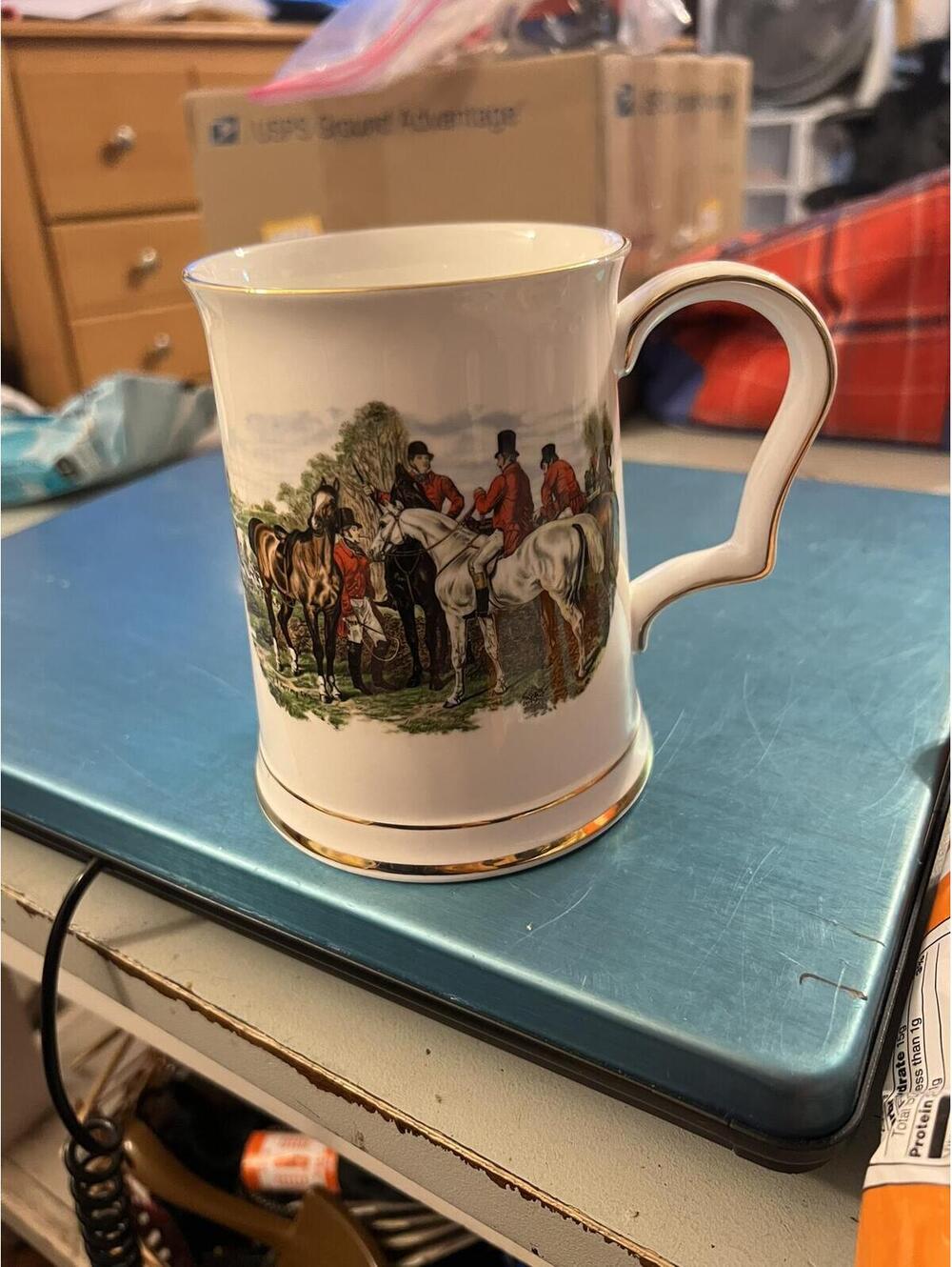 Elizabethan Staffordshire Fine Bone China Mug with Horse and Rider Design